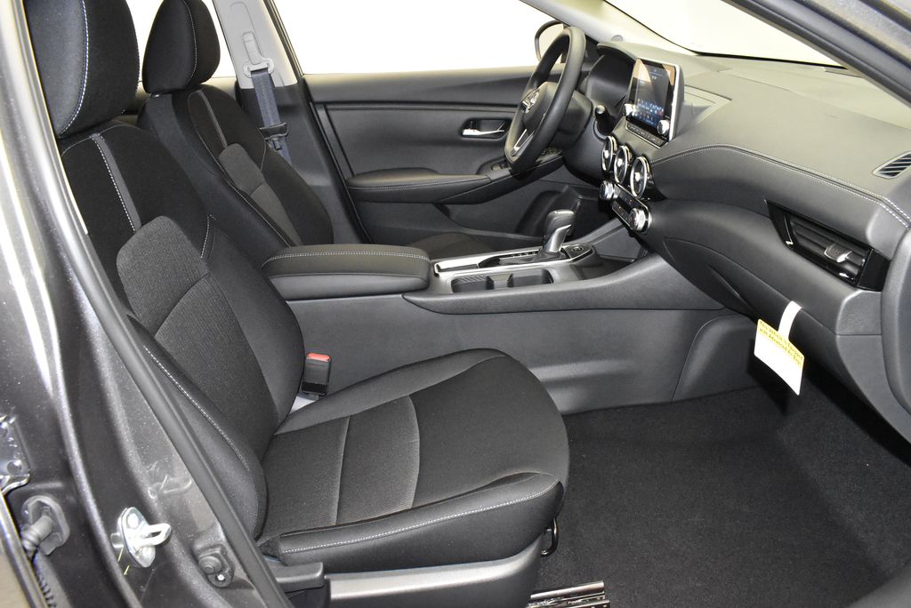 Thumbnail: 2025 Nissan Sentra - 23