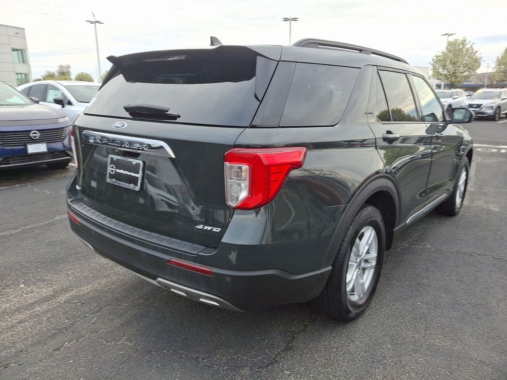 2023 Ford Explorer XLT 6