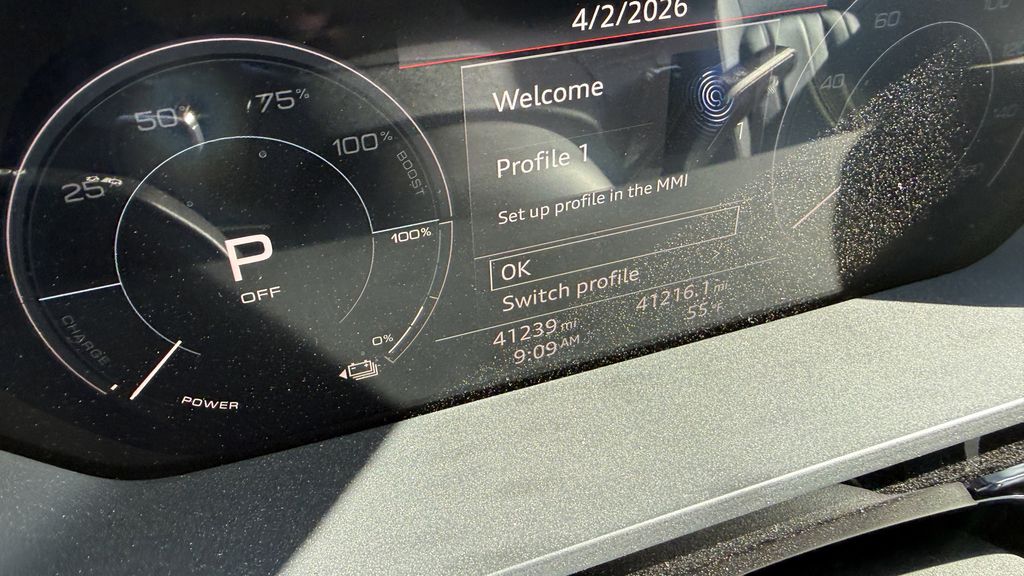 View vehicle photo 4