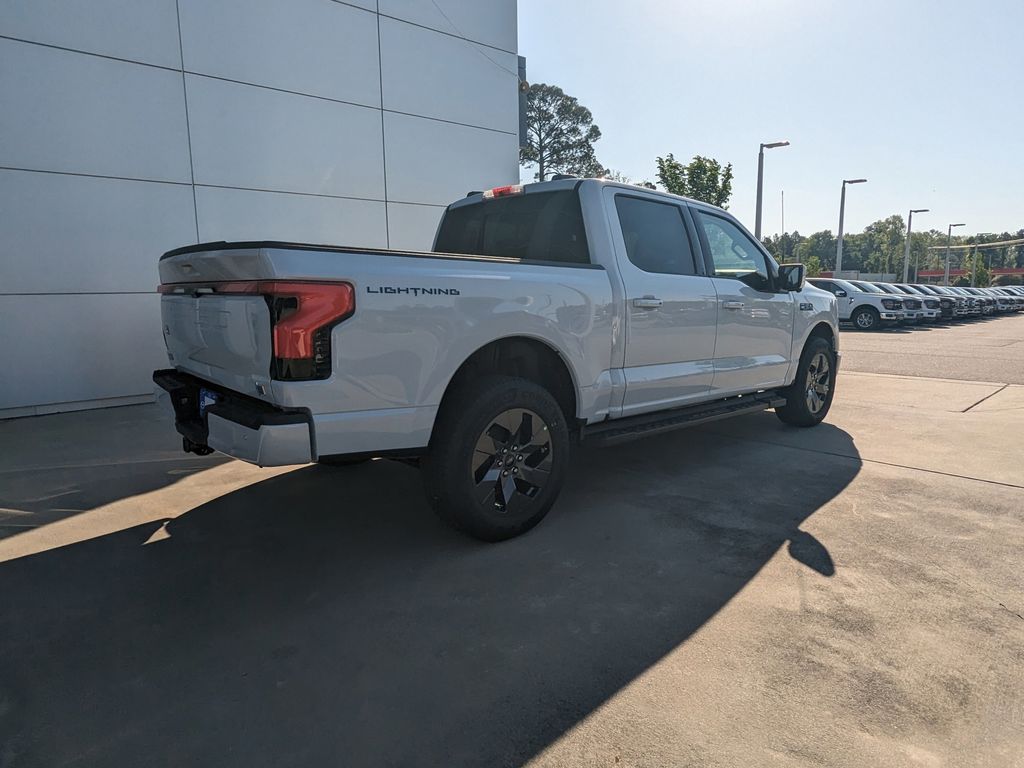 2025 Ford F-150 Lightning Lariat