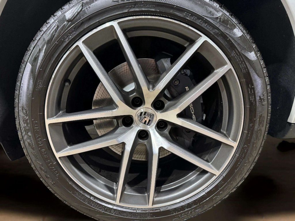 Used 2024 Chalk Porsche  image 29