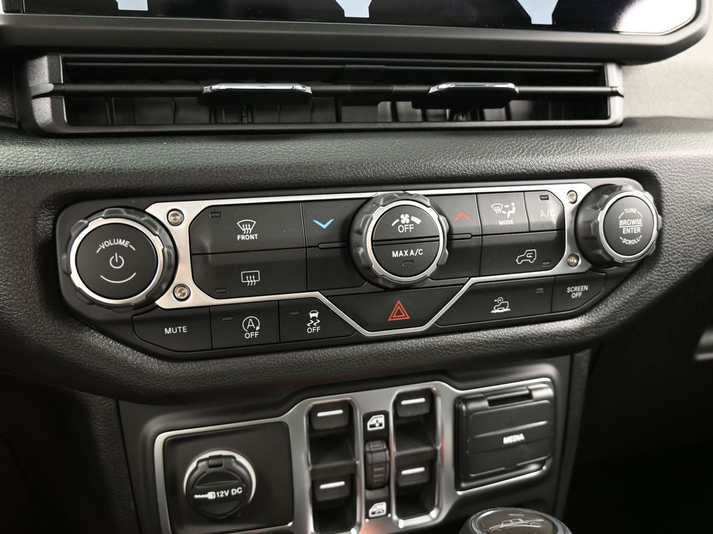 New 2026 hydro blue pearlcoat Jeep Sport image 19