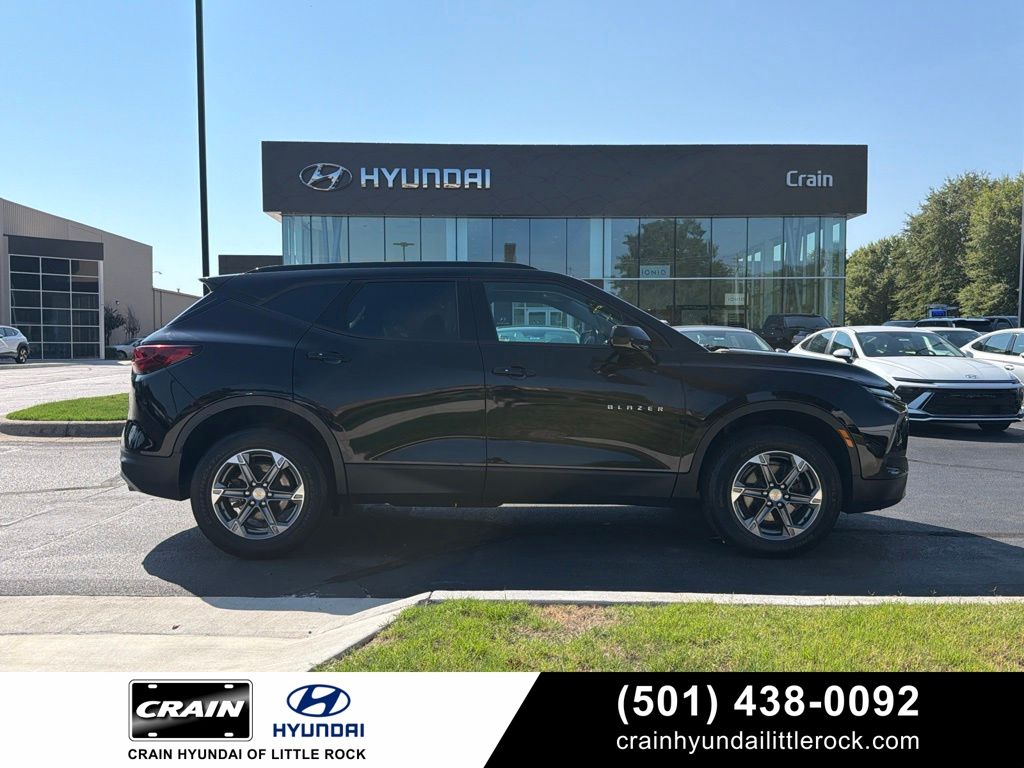 Black 2024 Chevrolet Blazer SUV / Crossover Front-Wheel Drive 9-Speed Automatic Overdrive