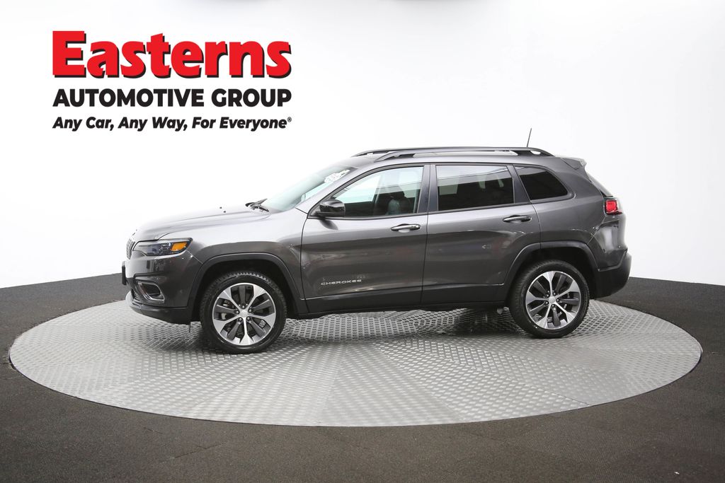 Used 2022 Gray Jeep Limited image 60