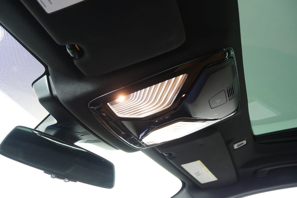 2023 BMW 5 Series 530i 23