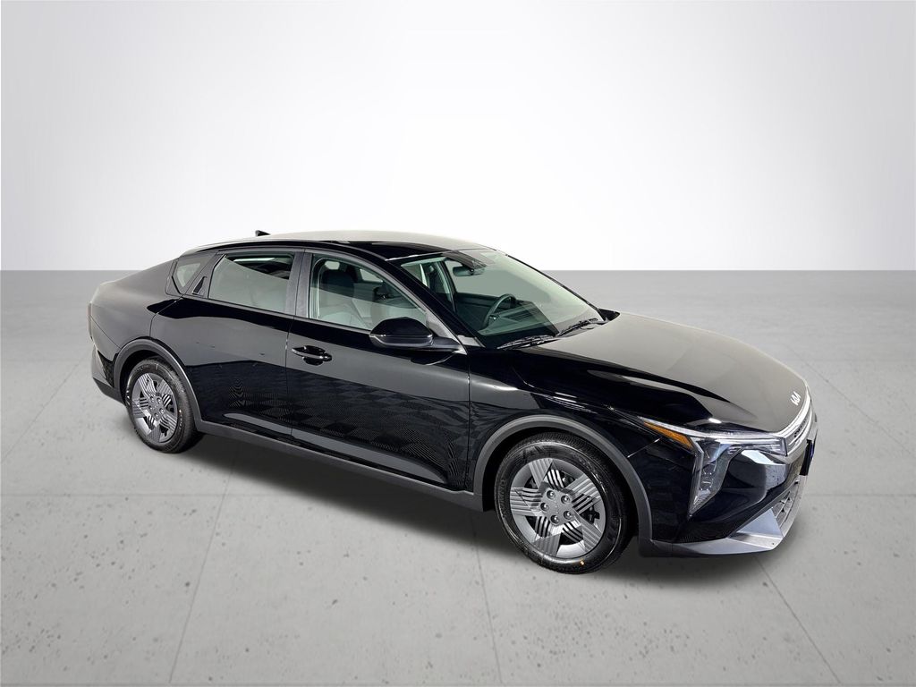 2025 Kia K4 LX
