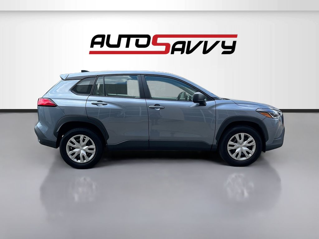 Used 2025 Blue Toyota L image 8