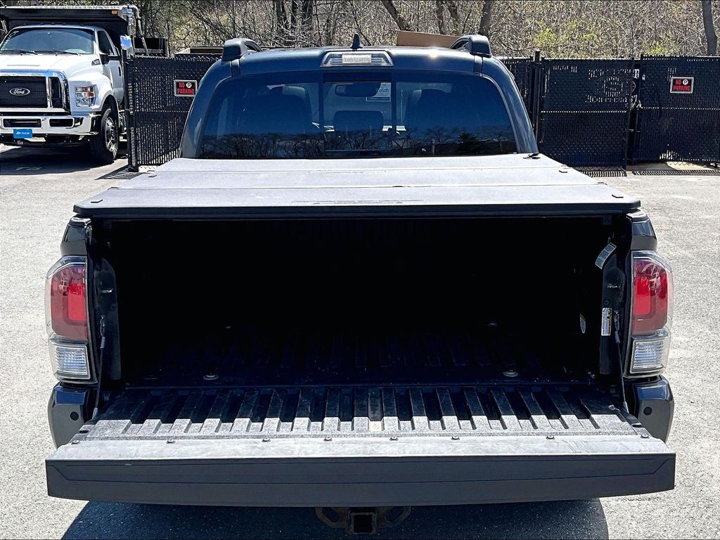 2022 Toyota Tacoma — photo 31