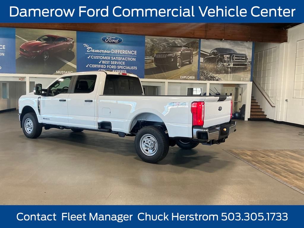 2025 Ford F-350SD  photo