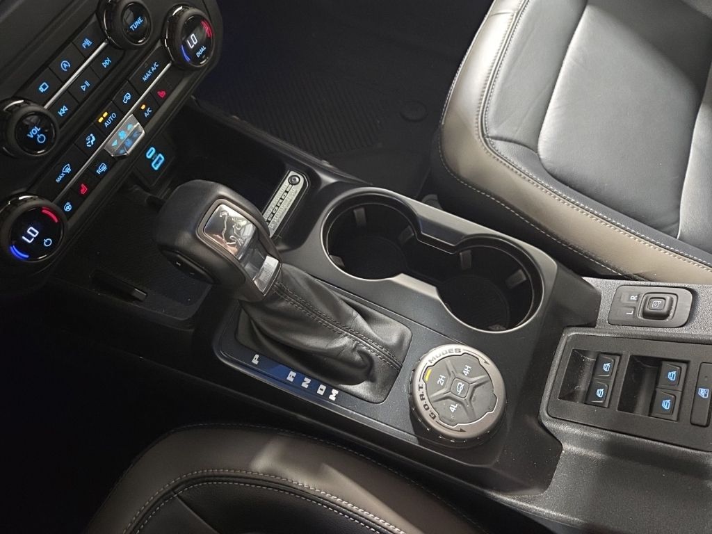 Used 2025 Gray Ford Outer Banks image 15