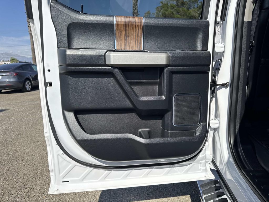 Used 2019 Ford F-150 Lariat 4D SuperCrew