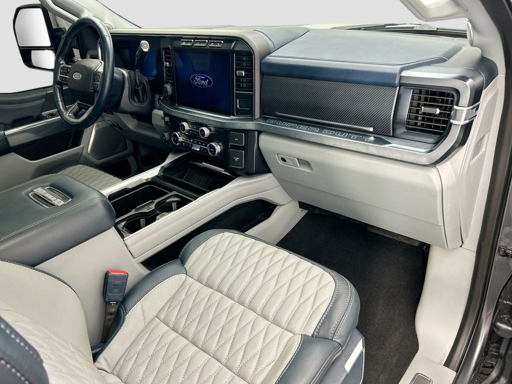 Thumbnail: 2024 Ford Econoline - 16