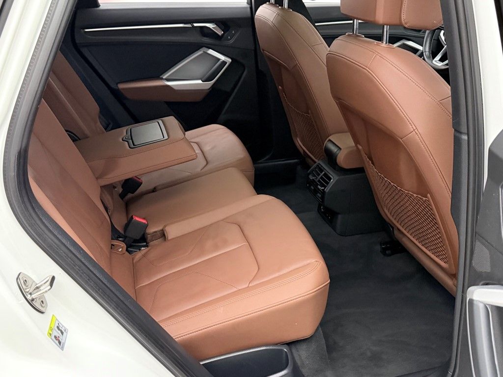 Thumbnail: 2022 Audi Q3 - 24