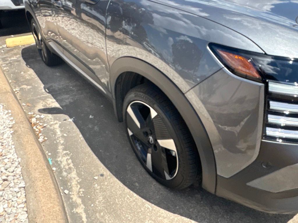 2025 Nissan Kicks SR Gray at Cook Ford