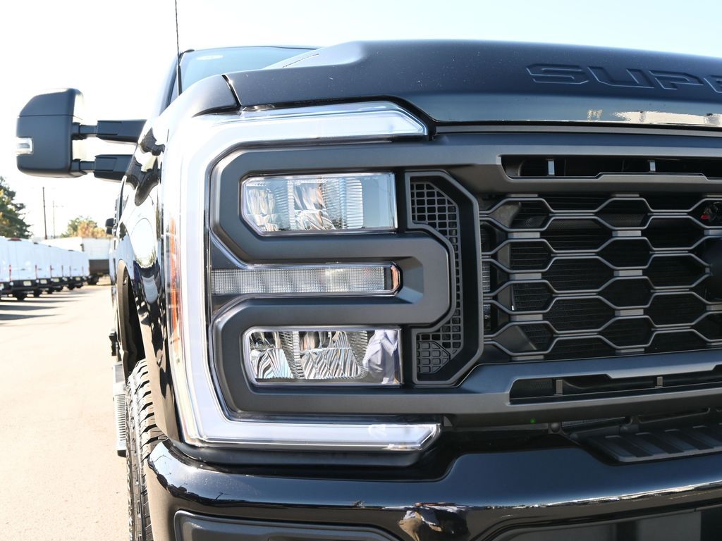 2026 Ford Super Duty F-350 SRW XL