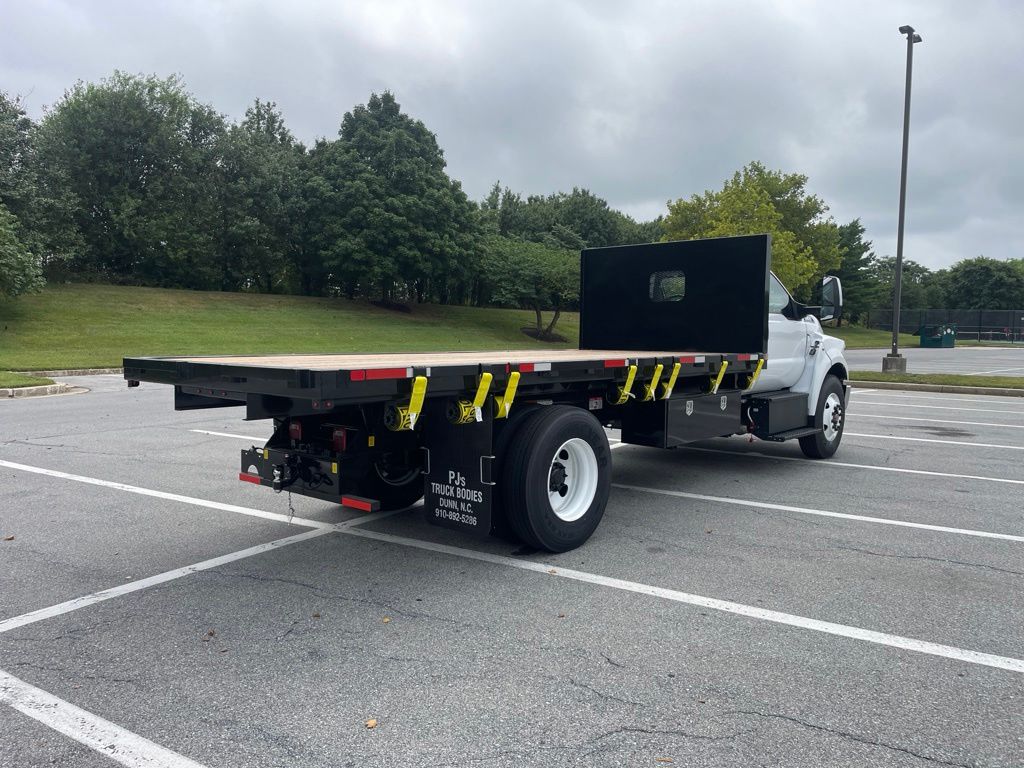 2027 Ford F-750 Diesel 