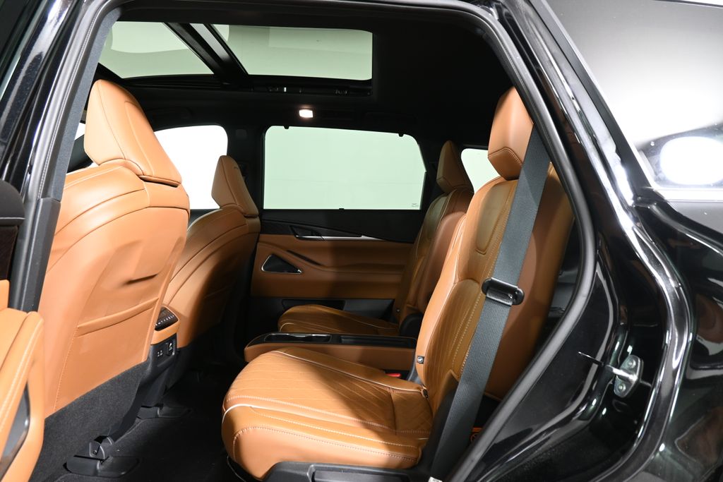 Thumbnail: 2023 INFINITI QX60 - 6
