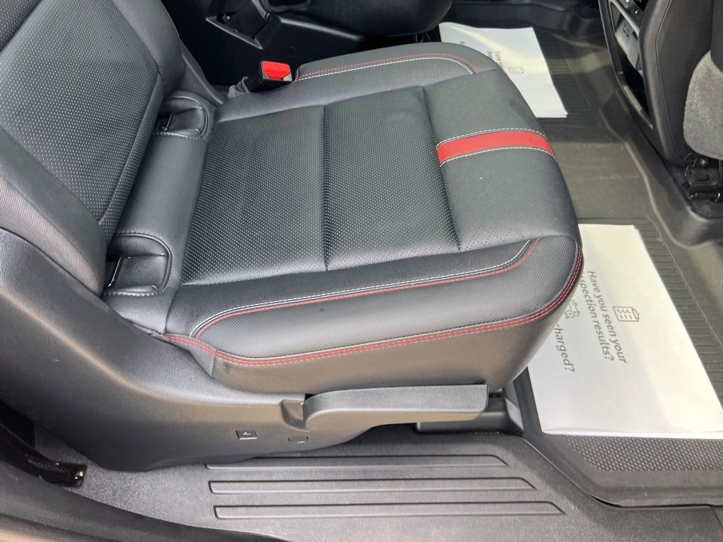 Used 2024 Chevrolet Traverse SUV