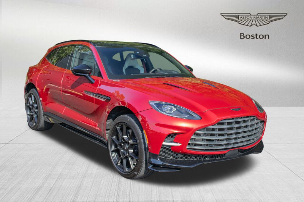 /2023 Aston-Martin DBX