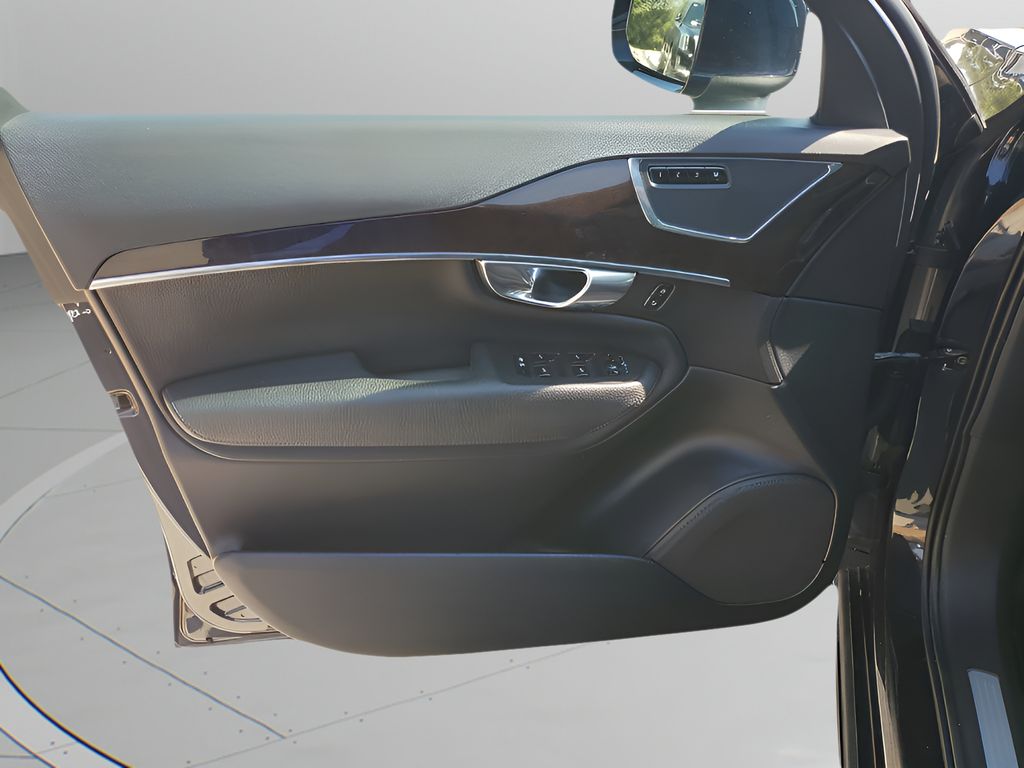 Used Car 2017 Volvo Xc90  T5 Momentum For Sale Under $20,000 In Austin, Texas