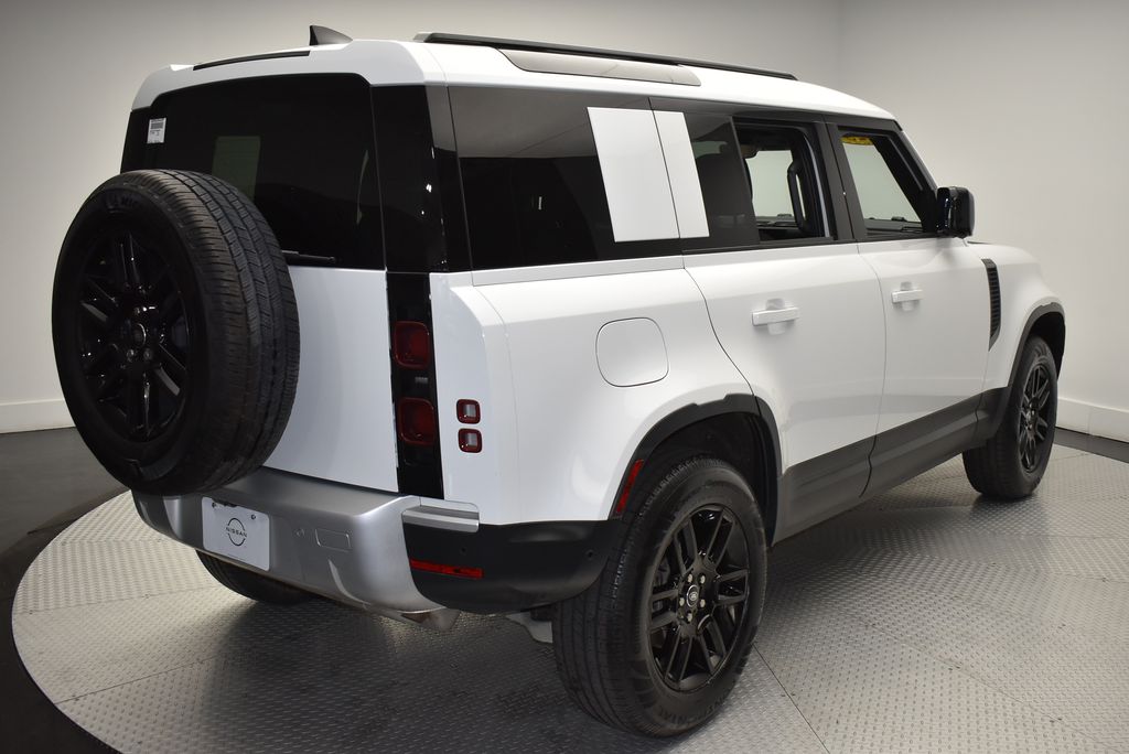 Thumbnail: 2025 Land Rover Defender - 5