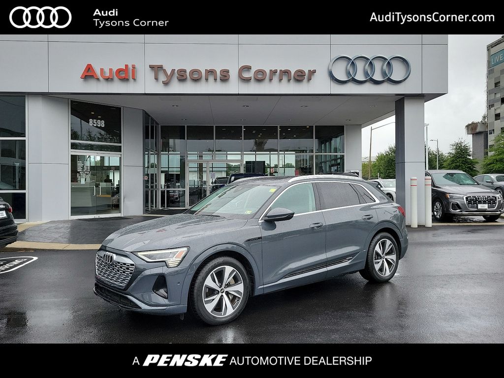 2024 Audi Q8 e-tron Prestige -
                Vienna, VA