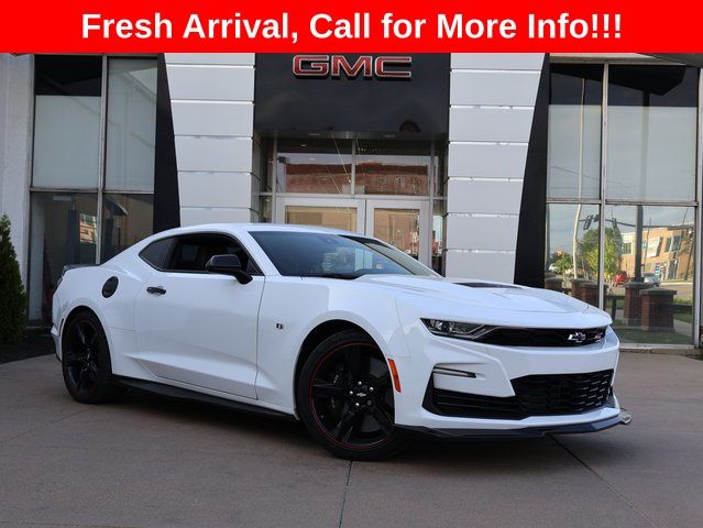 Summit White 2023 Chevrolet Camaro 2SS Coupe RWD Coupe Rear-Wheel Drive Automatic