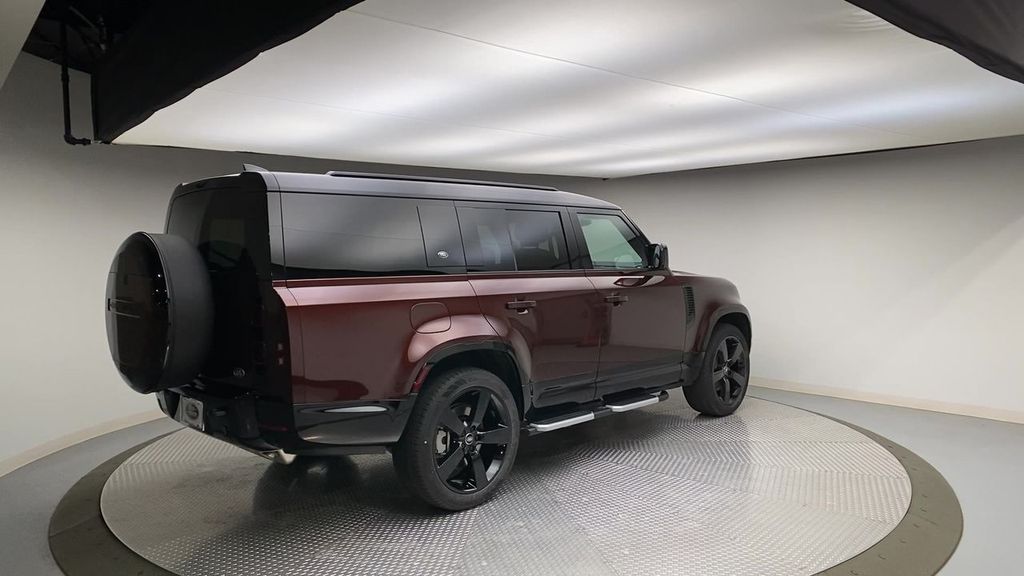 Thumbnail: 2023 Land Rover Defender - 8