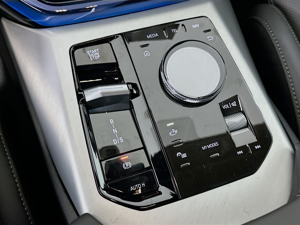 Thumbnail: 2026 BMW X3 - 15