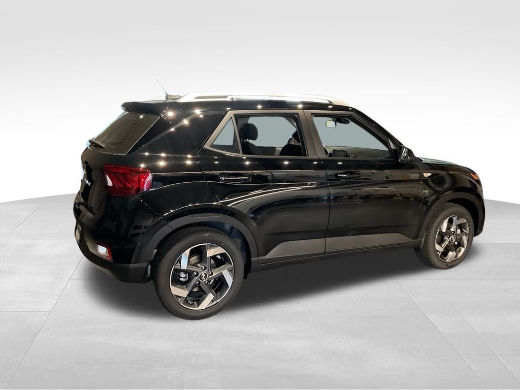 New 2026 Black Hyundai SEL image 3