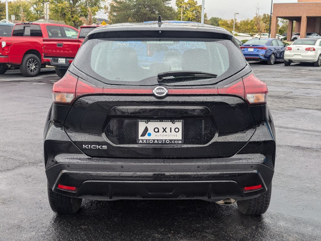 2021 Nissan Kicks S 6