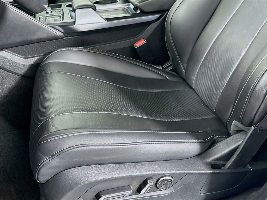 used 2023 Acura MDX car, priced at $39,499