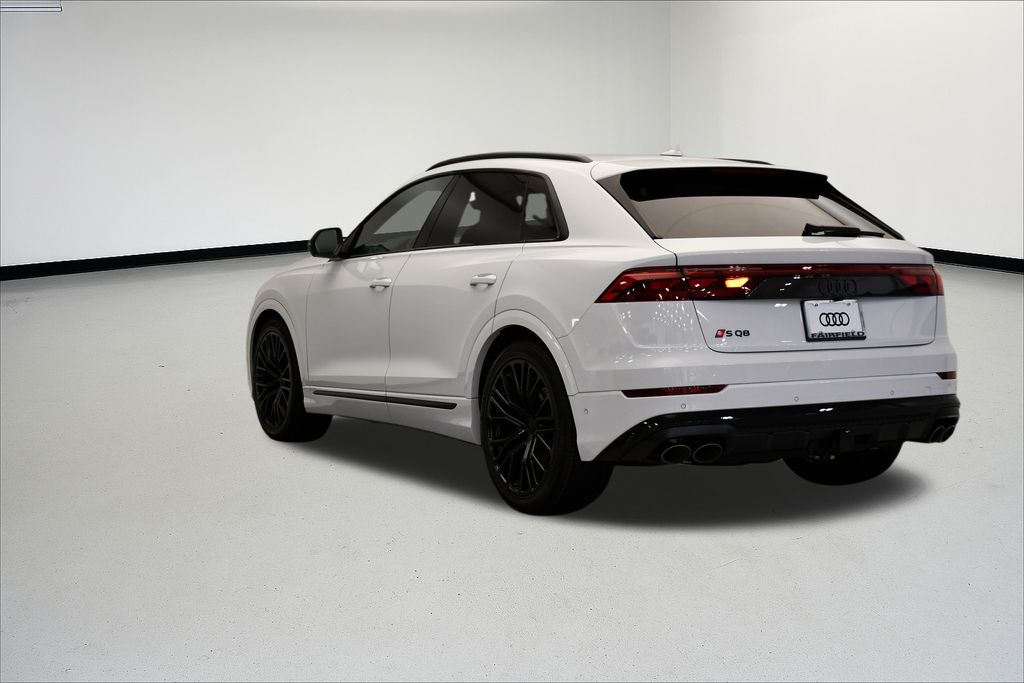 Thumbnail: 2026 Audi SQ8 - 3