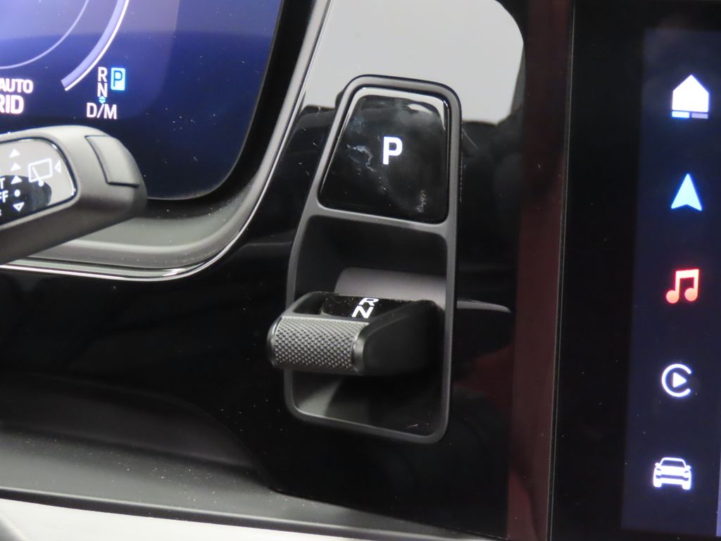 Thumbnail: 2025 Porsche Cayenne - 26