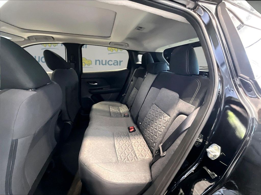 2026 Nissan Kicks — photo 10