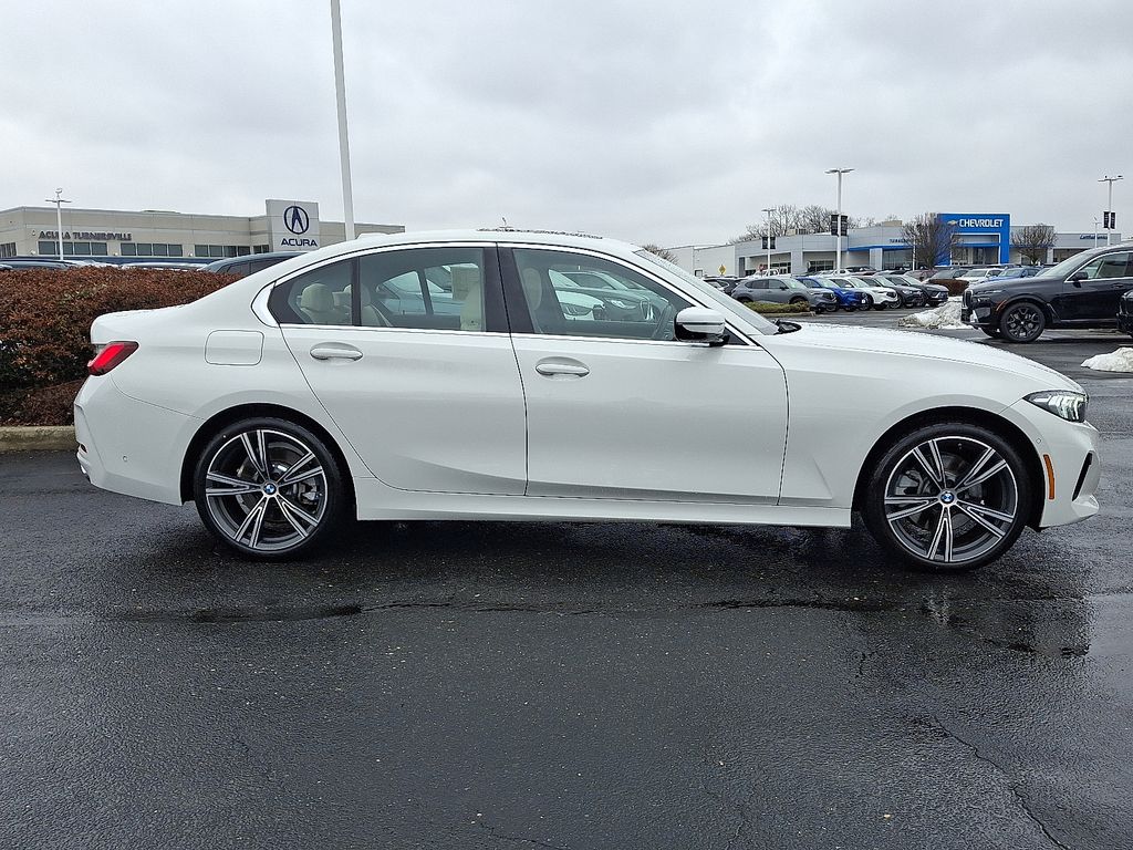 Thumbnail: 2024 BMW 3 Series - 7