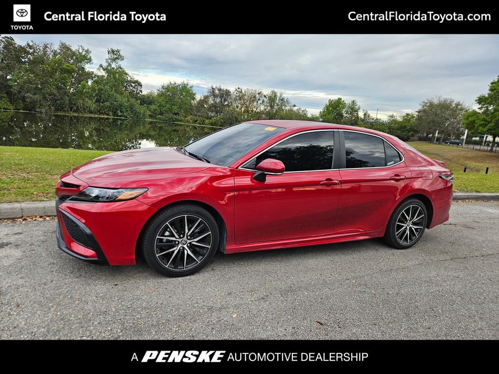 2022 Toyota Camry SE -
                Orlando, FL