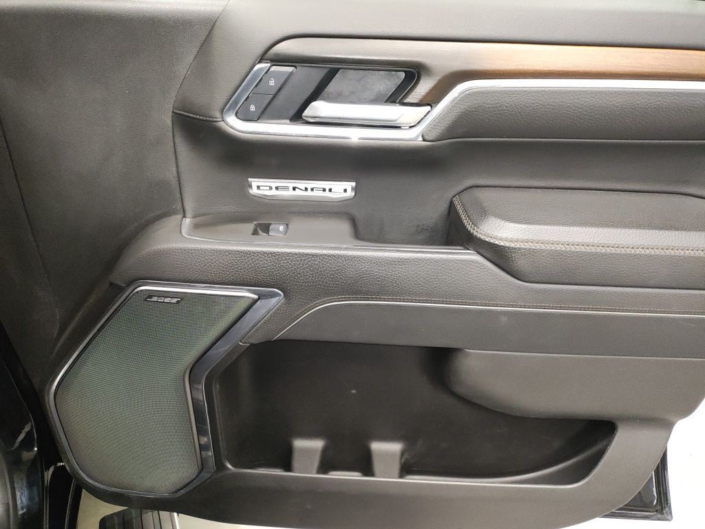 Used 2025 Black GMC Denali image 10