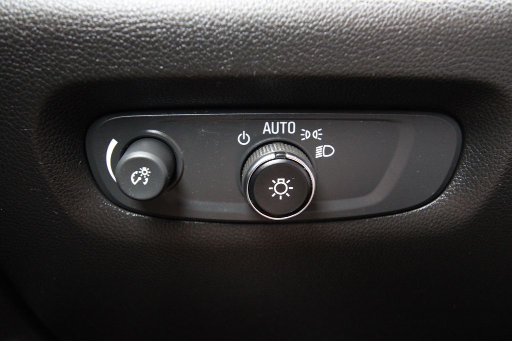Used 2020 Chevrolet Traverse SUV