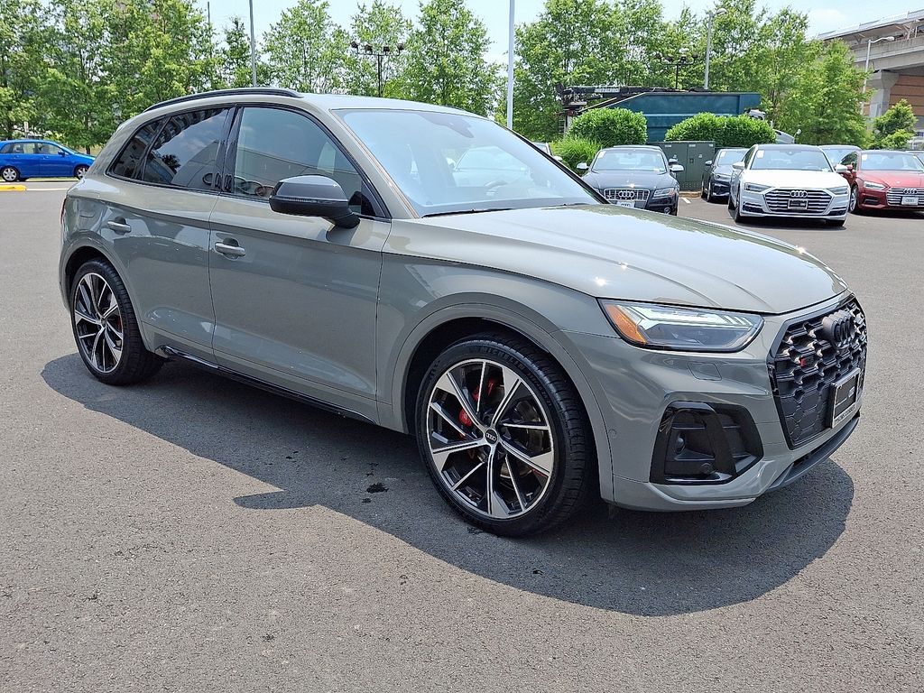 2022 Audi SQ5 Prestige 3