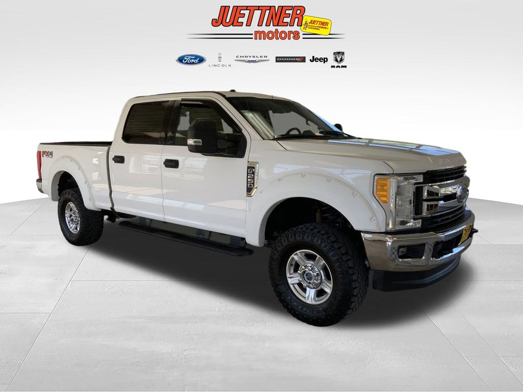 White 2017 Ford F-250 Super Duty Pickup Truck Four-Wheel Drive 6-Speed Automatic