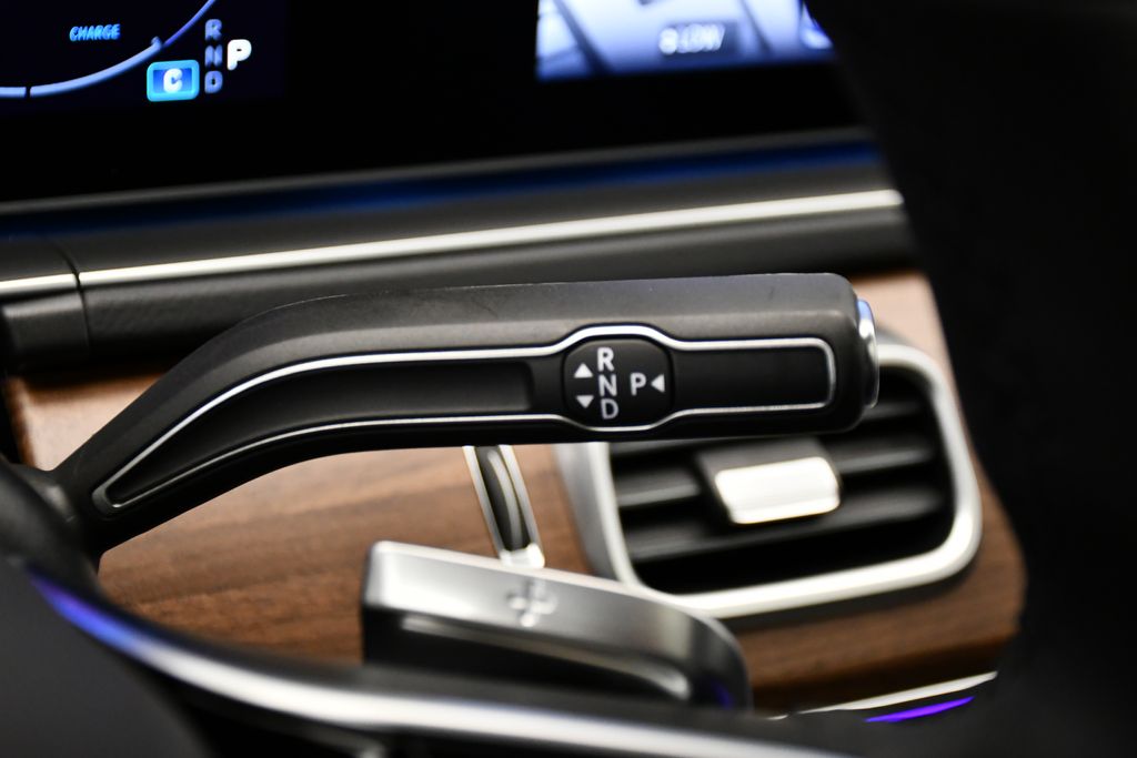 Thumbnail: 2026 Mercedes-Benz GLE - 25