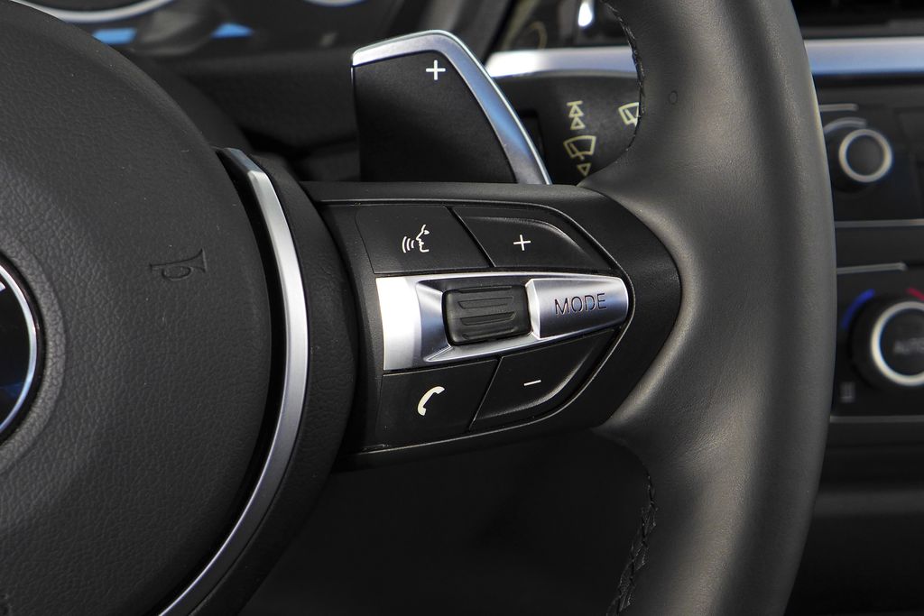 Thumbnail: 2015 BMW 3 Series - 28
