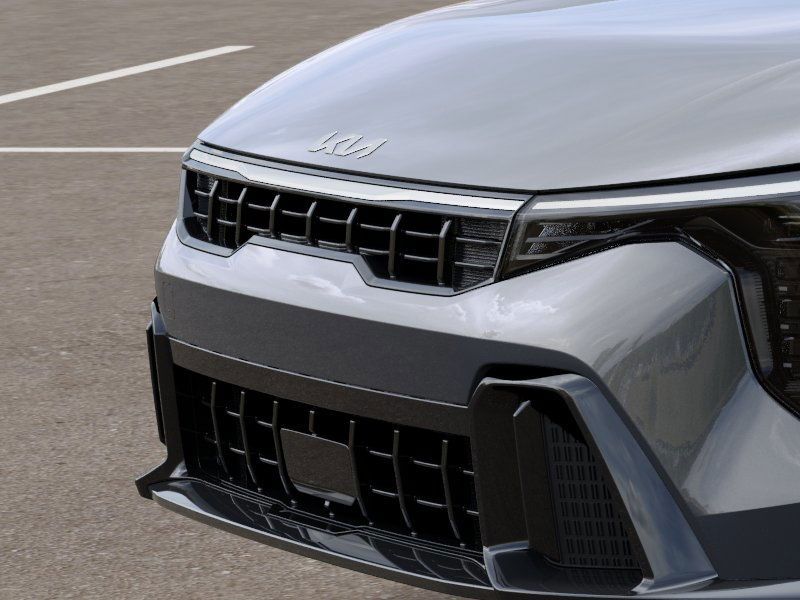 2025 Kia K4 GT-Line Turbo - Photo 12