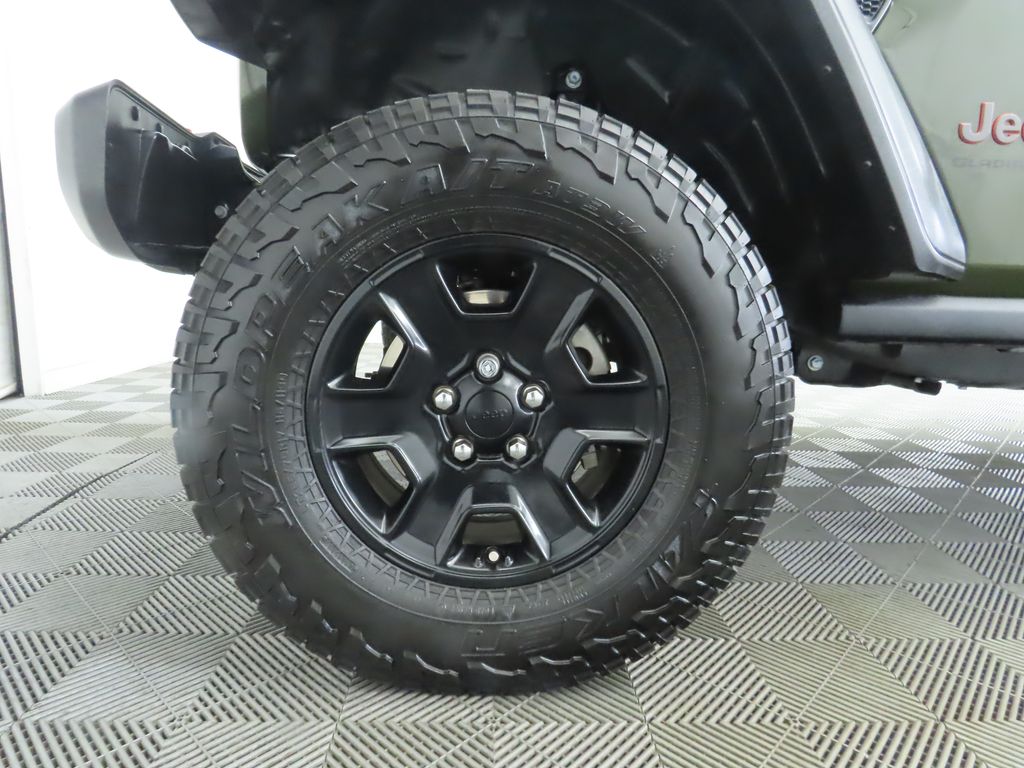 Thumbnail: 2023 Jeep Gladiator - 31