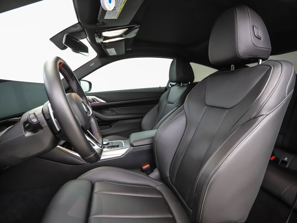 Thumbnail: 2025 BMW 4 Series - 11
