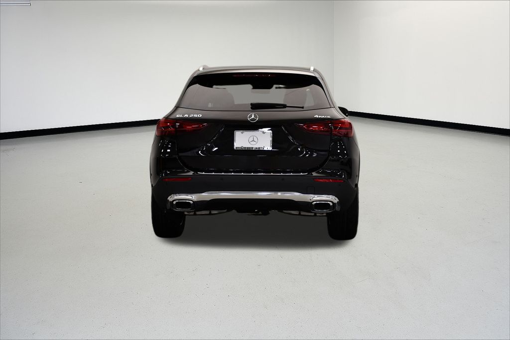 Thumbnail: 2025 Mercedes-Benz GLA - 4