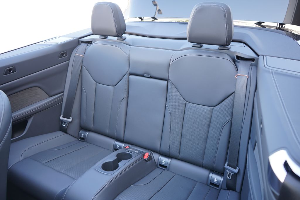 Thumbnail: 2026 BMW 4 Series - 21