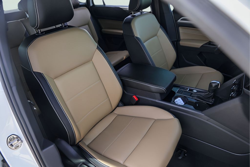 Used Car 2023 Volkswagen Atlas Cross Sport  2.0t Se W/technology For Sale Under $30,000 In Austin, Texas