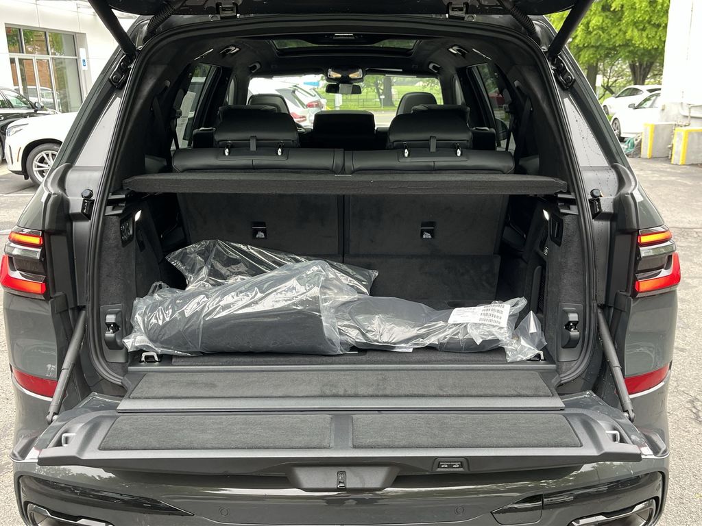 2026 BMW X7 xDrive40i 25